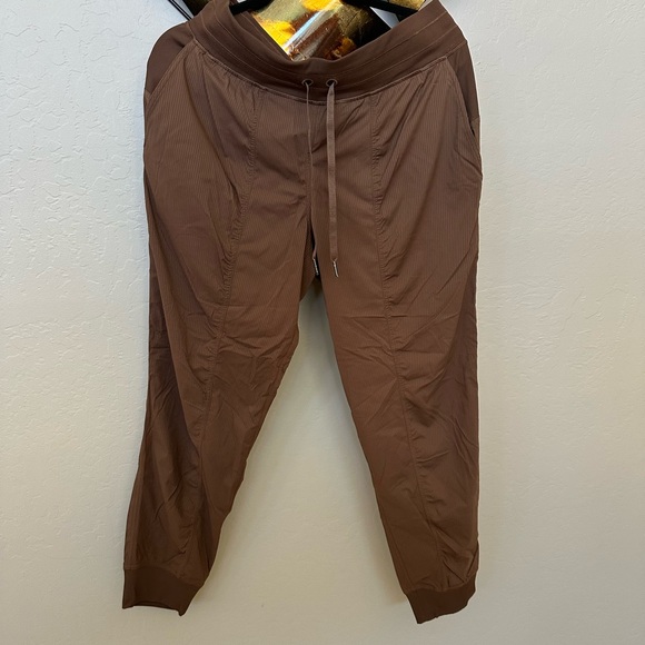 Lululemon Dance Studio Mid-Rise Jogger in brown - Picture 7 of 9